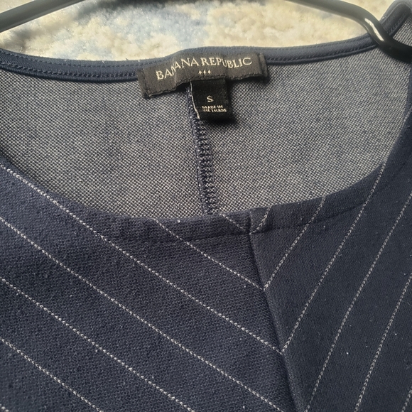 Banana Republic Pinstriped Tank Top Small/Petite Office top - Picture 3 of 4